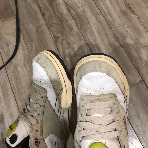 Reebok pump shoes - Picture 3 of 6